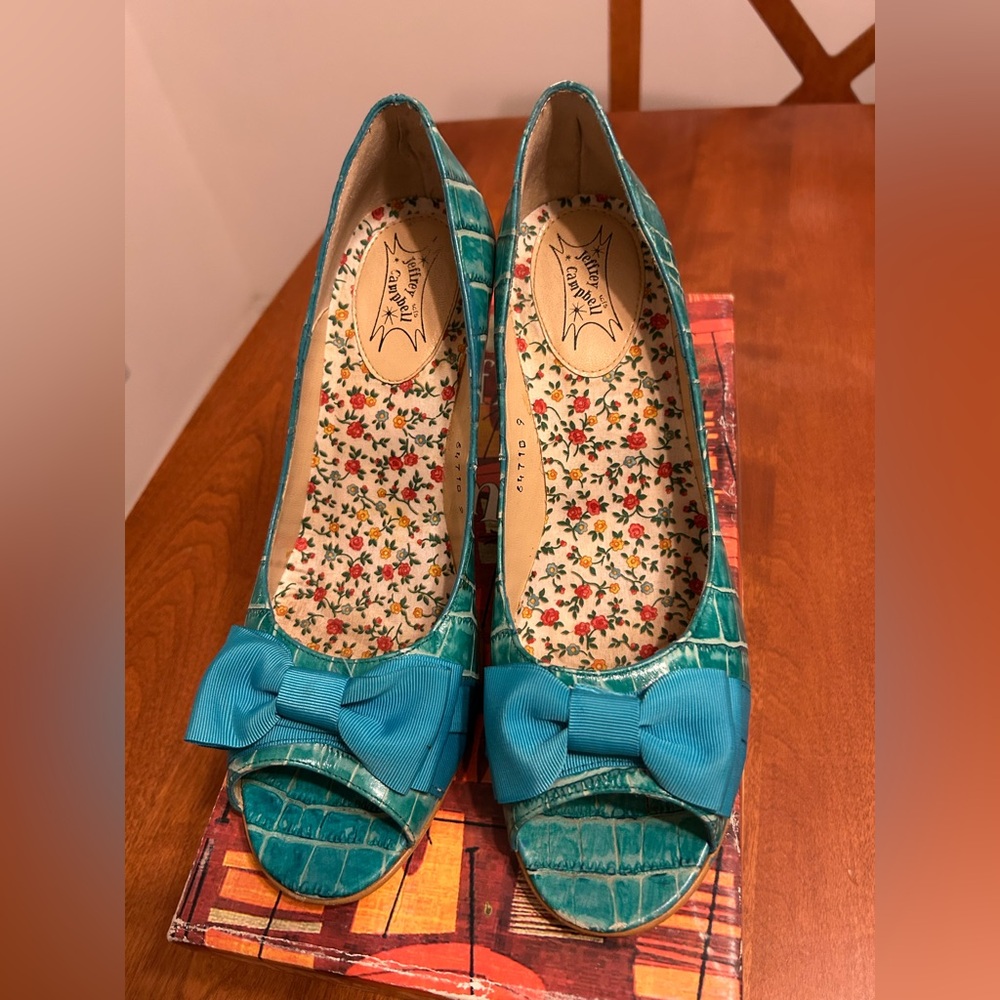 Jeffrey Campbell Turquoise croc print open toe heel with bow